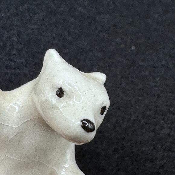 Hagen Renaker Mini Tiny White Polar Bear Cub Sitting Figurine - Picture 8 of 11